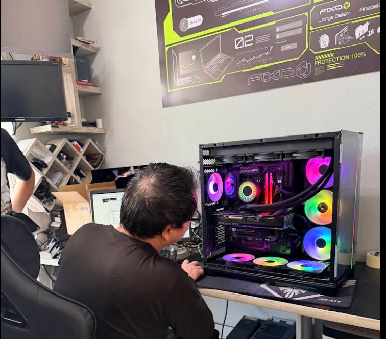 Setup PC Gamer RTX 5080 ProArt ASUS e Intel Core i9 ensamblado por FIXO Querétaro 