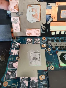 reparacion-laptop-queretaro-pasta-masilla-termica-acer-predator